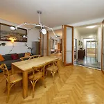 Apartment Londynska