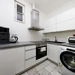 Apartment Londynska